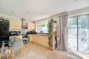Living Space- click for photo gallery